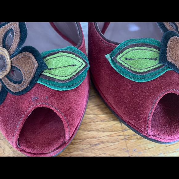 👀 Authentic Miu Miu Peep Toe Pumps 👠 - Picture 6 of 10